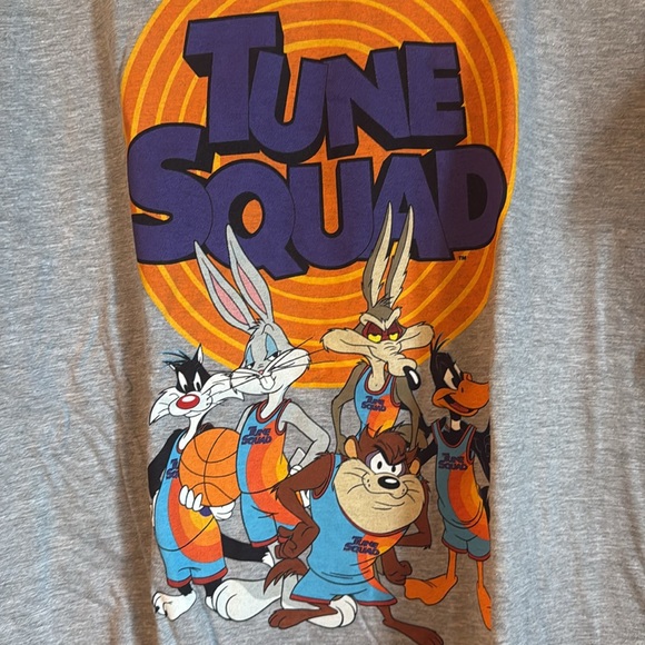NWT Looney Tunes - Tune Squad Graphic Tee Heather Grey Men's Size L - Picture 2 of 6